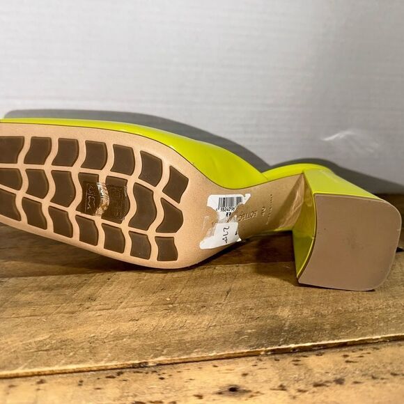 Bottega Veneta Patent Mules - Picture 7 of 10